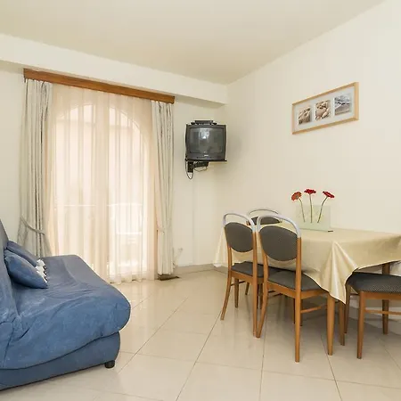 Apartment Nina Umag